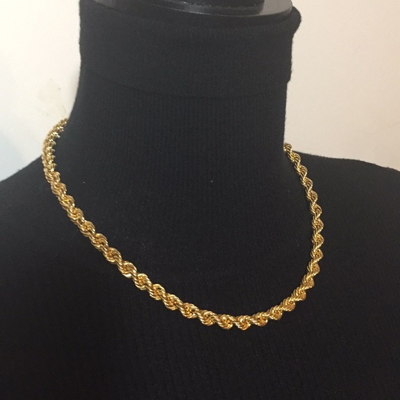 Vintage Jewelry - Vintage Jewelry Gold Tone Necklace